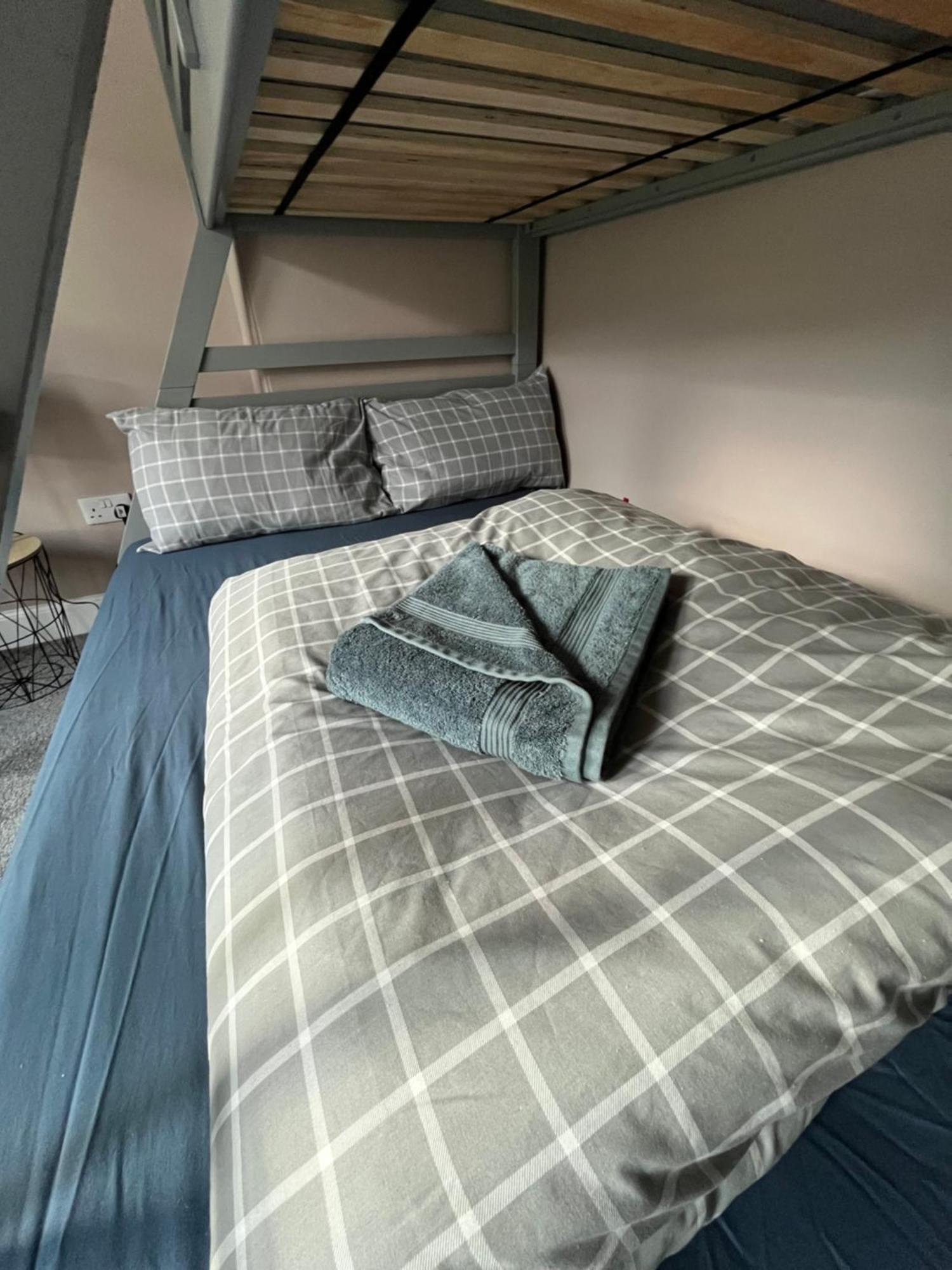 Great Glen Hostel Spean Bridge Eksteriør billede